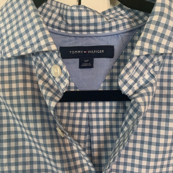 Tommy Hilfiger Button Down - Picture 3 of 3